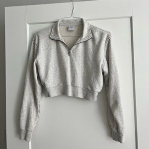 Tna Airy Fleece Perfect 1/4 Zip Sweatshirt